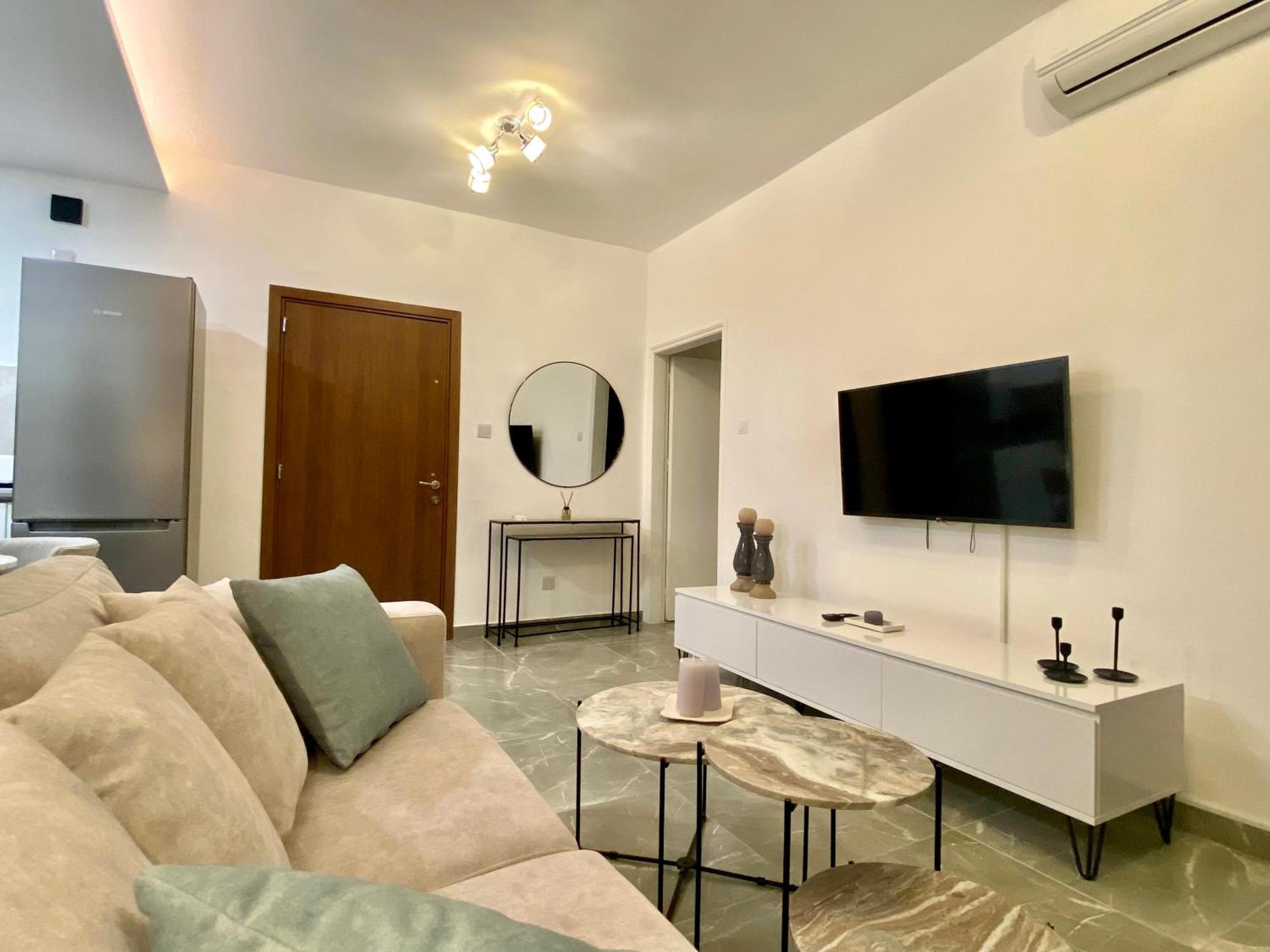 White Arches Apt #2 By Trulycyprus Limasol Buitenkant foto